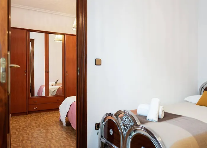 Trisquel Apartment *