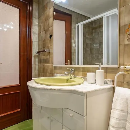 Trisquel Apartment